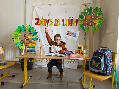 děti u zápisu do 1. třídy