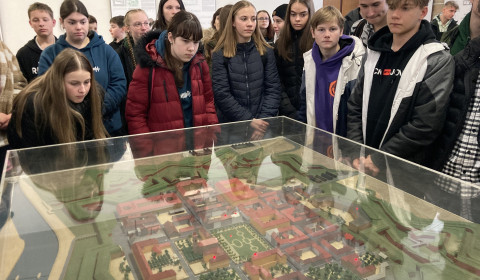 Žáci v Památníku Terezín