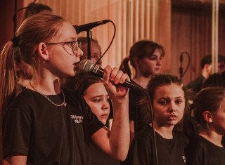 417432902_918135396979552_8321369835655207814_n