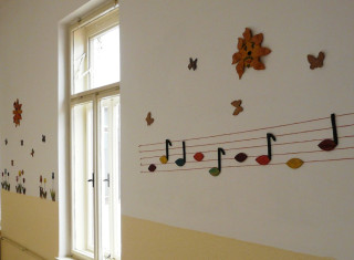 Keramická výzdoba chodeb