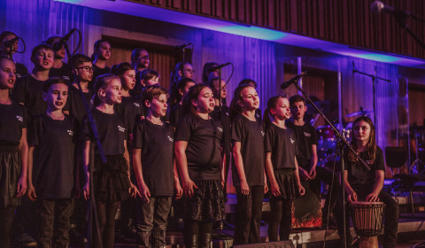 417469807_918135116979580_7727039692415275370_n